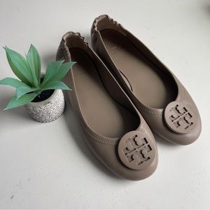 Tory Burch Minnie Travel Ballet Flats Taupe Size 8